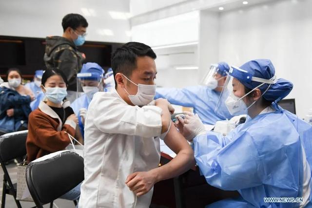 drug是什么意思（打疫苗用英语怎么表达口语里这么说最地道）