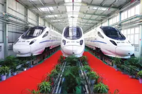 中车长客从追逐到领跑图片