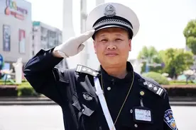 湘潭公安先进工作者图片