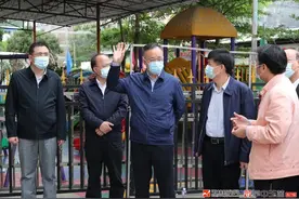 自治区副主席黄俊华率队到北流检查学校安全工作图片