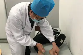 可怕！因常喝生水 男童脑部感染寄生虫图片