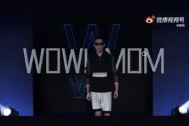 Top级男模胡兵穿蕾丝元素走秀 荷尔蒙炸裂图片