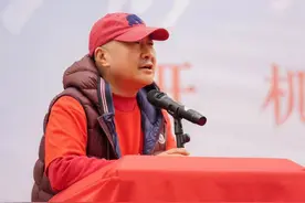 张若昀、白鹿领衔王牌阵容亮相东方影都 年度S级大剧《警察荣誉》开机图片