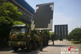 “千里眼”守望苍穹 探秘中国雷达工业发源地图片