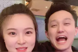 准妈妈惠若琪晒照庆结婚3周年 与老公罕见同框秀恩爱图片