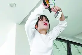 厦门“水电工女孩”的创业故事：从短视频创作者到淘宝店主图片