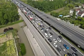 一路“飘红”！G40崇明方向已拥堵超过20小时图片