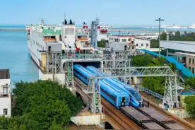 海南岛首秀！蓝色复兴号来了图片