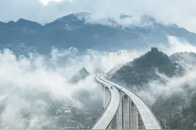 沿着高速看中国丨我们在16万公里路上看见中国33年巨变图片