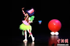 亲子喜剧《气球狂想曲》在福州上演图片