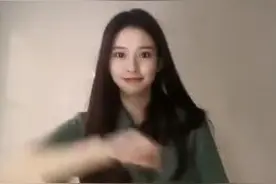 美女的妹妹还是美女！程潇妹妹程晨对镜头辣舞，大圆眼超卡哇伊图片
