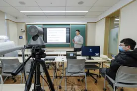 技术与教育如何创新融合？加强教师信息技术教学培训成为关键图片