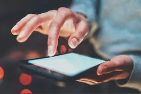 自己没钱就不会被骗？各种借钱APP在帮骗子的忙图片