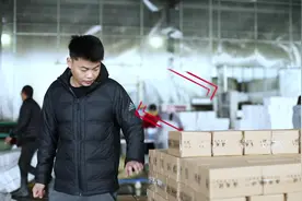 日照岚山青年孙传阳：线上卖海鲜，闯出了自己的一片天图片