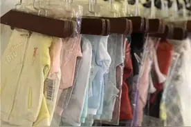 设计服装开娃衣店，她在“娃娃屋”里造梦图片