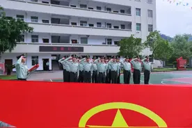 致青春，致军旅图片