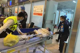 新疆断臂男孩救援全程视频公开 网友：这就是中国
