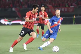 「专访魏震」队内第一“铁人”，想做全能型中卫图片