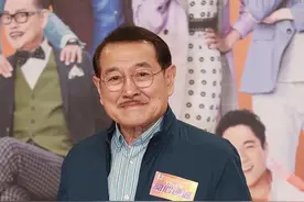 刘丹曝母亲节小糯米会送画给奶奶 只字不提杨幂图片