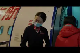 东航抗疫微电影 | 每个为国逆行的凡人英雄都闪闪发光图片