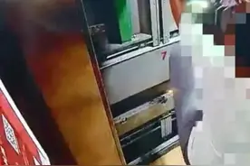 13岁男孩被困电梯，自救失败坠亡！视频拍下痛心一幕图片