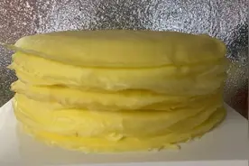 早晨来一碗榴莲千层蛋糕，大人小孩都爱吃图片