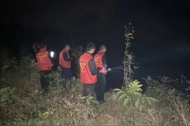 四川泸州龙马潭 纪委监委护航长江“十年禁渔”令图片