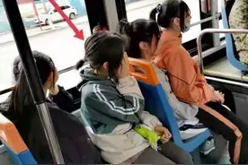 女孩，你害羞的样子真美图片