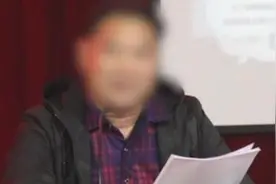 老师揪小学生头发致皮骨分离被拘续：为免刑罚曾欲50万私了视频封面