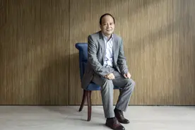 宁德时代“赌”出了一个香港首富图片