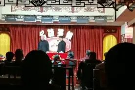 天津相声就是哏儿“五一”假期名流茶馆60场演出吸客上万人次图片
