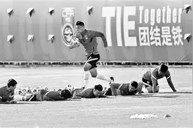 国足备战40强赛提前至14日 国脚或缺席中超第五轮图片