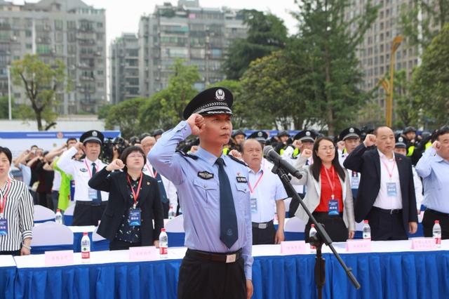 网游公司前技术总监开发出“顶尖”赌博软件，跨境团伙被湖南公安一锅端