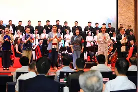 《洪湖赤卫队》全国巡演在湖北洪湖启动图片
