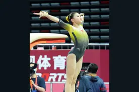 女子自由体操决赛：河南选手芦玉菲夺金，四川小花李诗佳排名第五图片