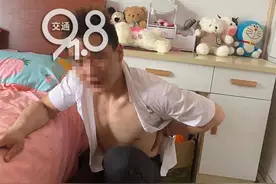 杭州老刘崩溃：睡觉被怪声惊醒，陌生男竟裸身趴在老婆身上……图片