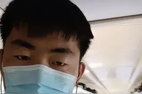 坐硬座回家往返4天玩1天，男生分享“心酸五一假期”走红图片