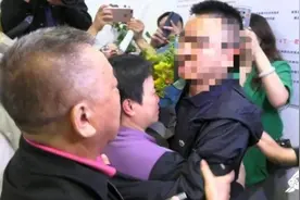 男子献血后意外发现非父母亲生，在重庆找到失散34年的亲生父母图片