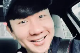 林俊杰提前庆祝母亲节：再远的距离都无法减弱我对你的思念，爱你图片