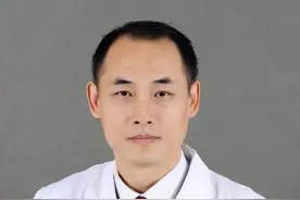 为什么皮肤科医生不显老？原来养颜秘诀在这图片