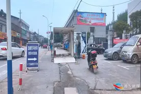 湘乡市：栗山镇联合交警部门开展摩托车检测便民服务图片