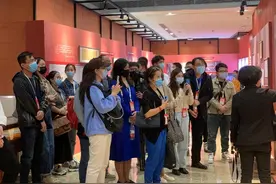 「追寻先烈足迹」李大钊｜奋力奏响中国共产主义运动的“青春之歌”图片