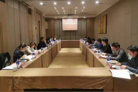 徐州市教育局：讲好百年党史 上好“大思政课”图片