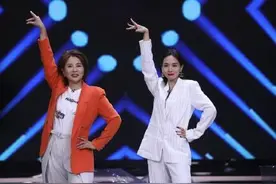 神仙母女情！王霏霏和妈妈跳拉丁双人舞 动作神同步图片