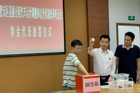 起步价拟上调至10元，合肥出租车运价调整听证会公布两套方案图片