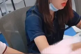 美妆低龄化，儿童彩妆套盒热销过敏反馈不断，孩子的“爱美之心”如何引导？图片