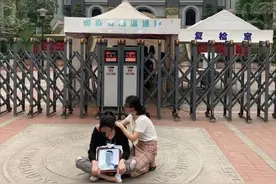 央视网评成都49中学生坠亡：舆情回应不应遮遮掩掩图片