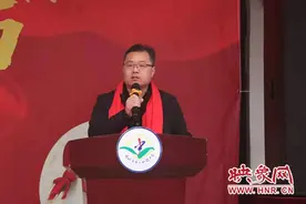 项城一中校长冷富生：以人为本育桃李 德能并举馨满园图片