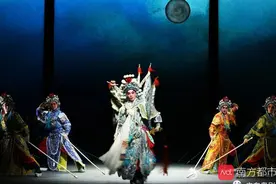 作为第30届梅花奖唯一的粤剧演员，彭庆华有什么秘密武器？图片