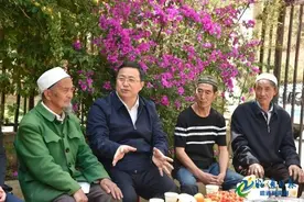 郭大进到清真寺走访慰问时强调：以宗教和顺促进社会稳定经济发展图片